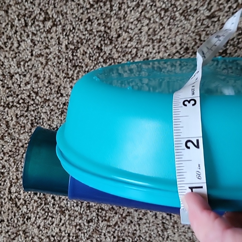 TUPPERWARE - Picture 6 of 8